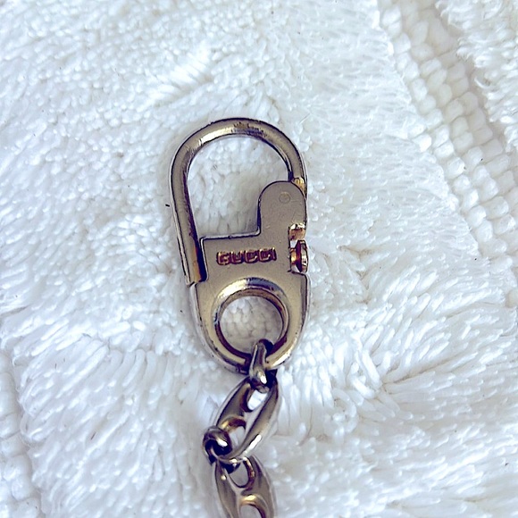 💯AuthenticVTG GucciSilverKeychain. Gucci&Italy inscribed.Unisex.Good Condition. - Picture 2 of 6